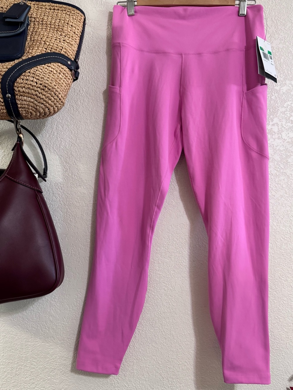 Nike Dri-Fit,pink, Active Leggings,Side Pockets,high waist,7/8 length,wicking,